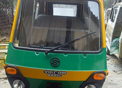 Vikram three-wheeler launch photograph 4